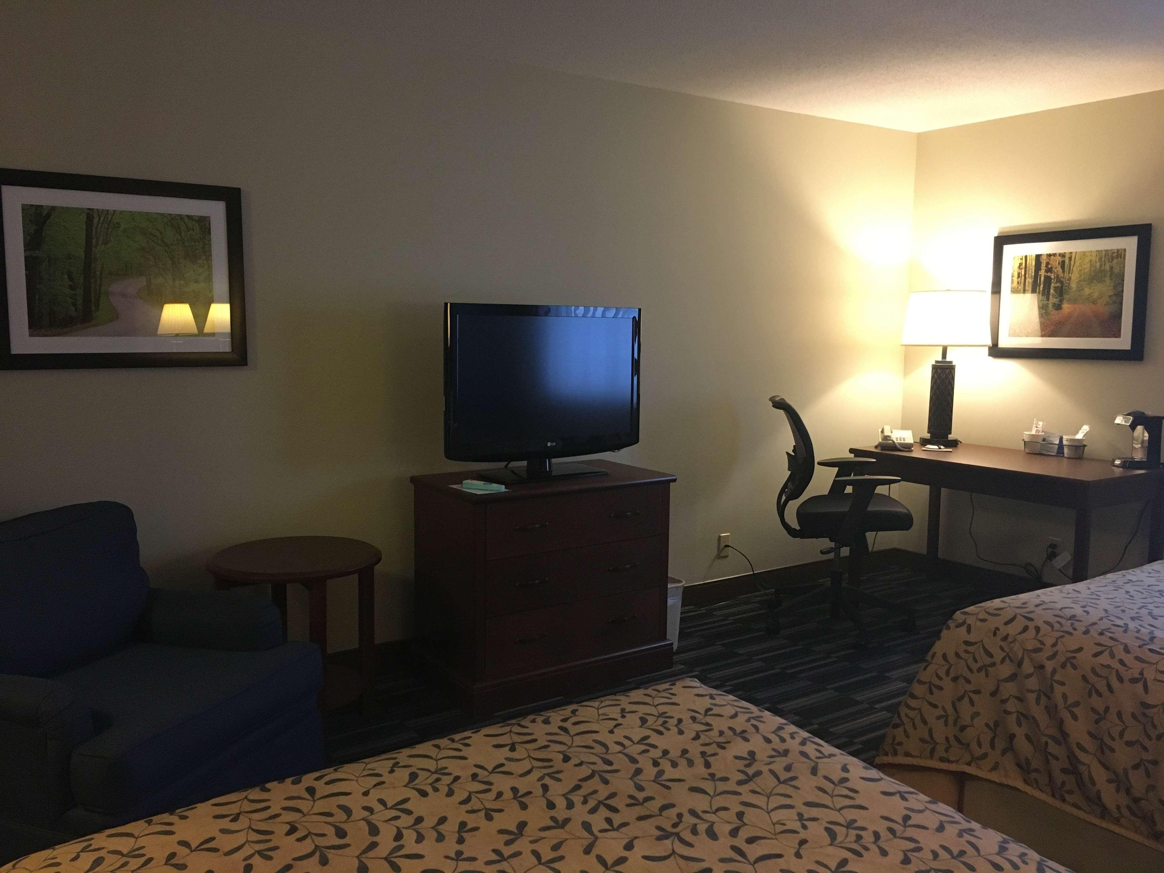 Best Western Inn Rice Lake Exterior photo
