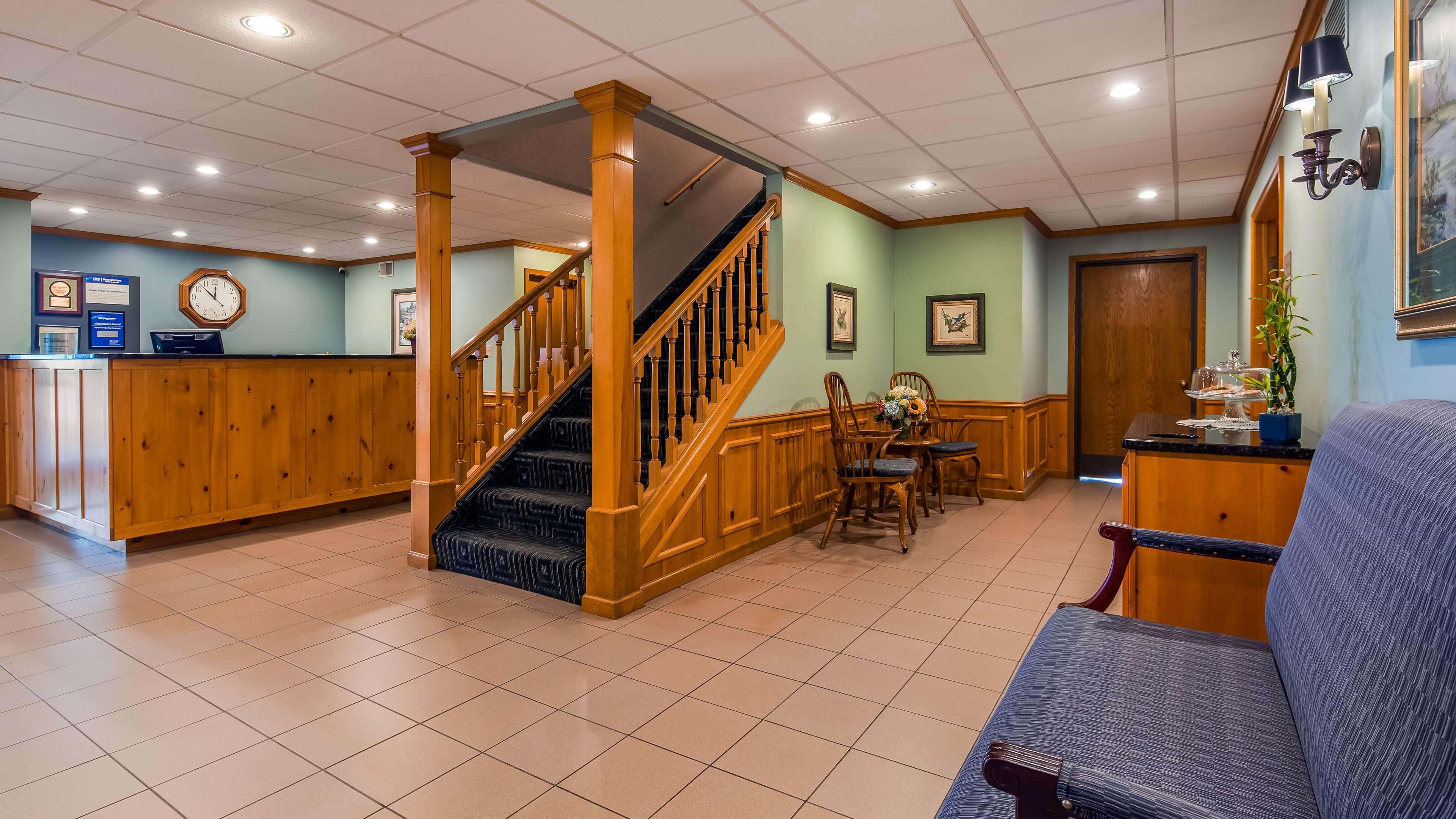Best Western Inn Rice Lake Exterior photo